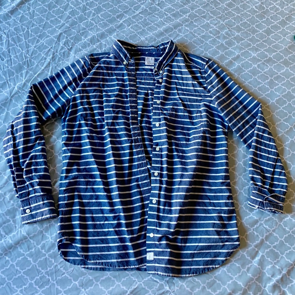 GAP // button down shirt